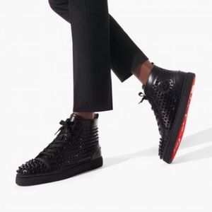 Louboutin Reb bottoms !